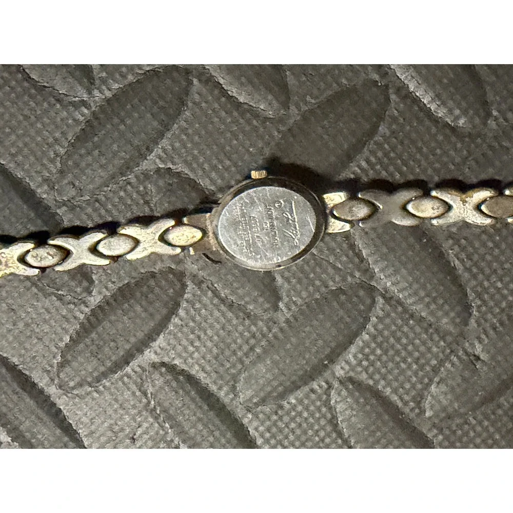Kathie Lee Quartz Watch Silver Gold Two Tone Analog‎ 90s Y2K 77/5037 Oval